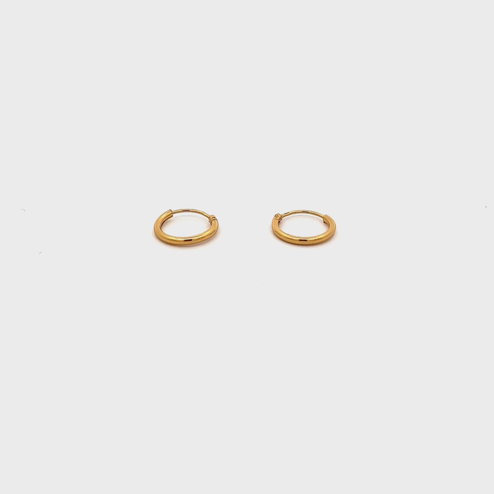 
                
                    Load and play video in Gallery viewer, 14K Gold-Plated Endless Hoop Earring
                
            